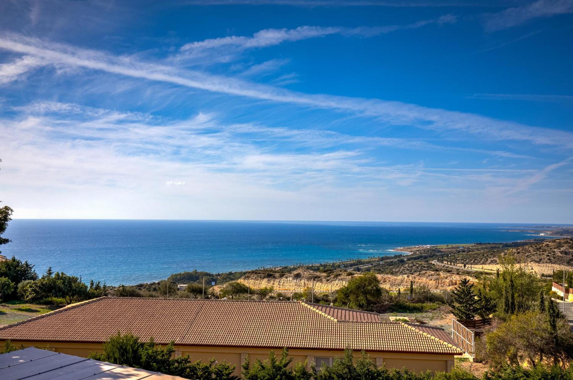 1 Bedroom Apartment Pyrgos With Beautiful Sea And Sunset Views, Aphrodite Hills Resort Kouklia Exterior foto